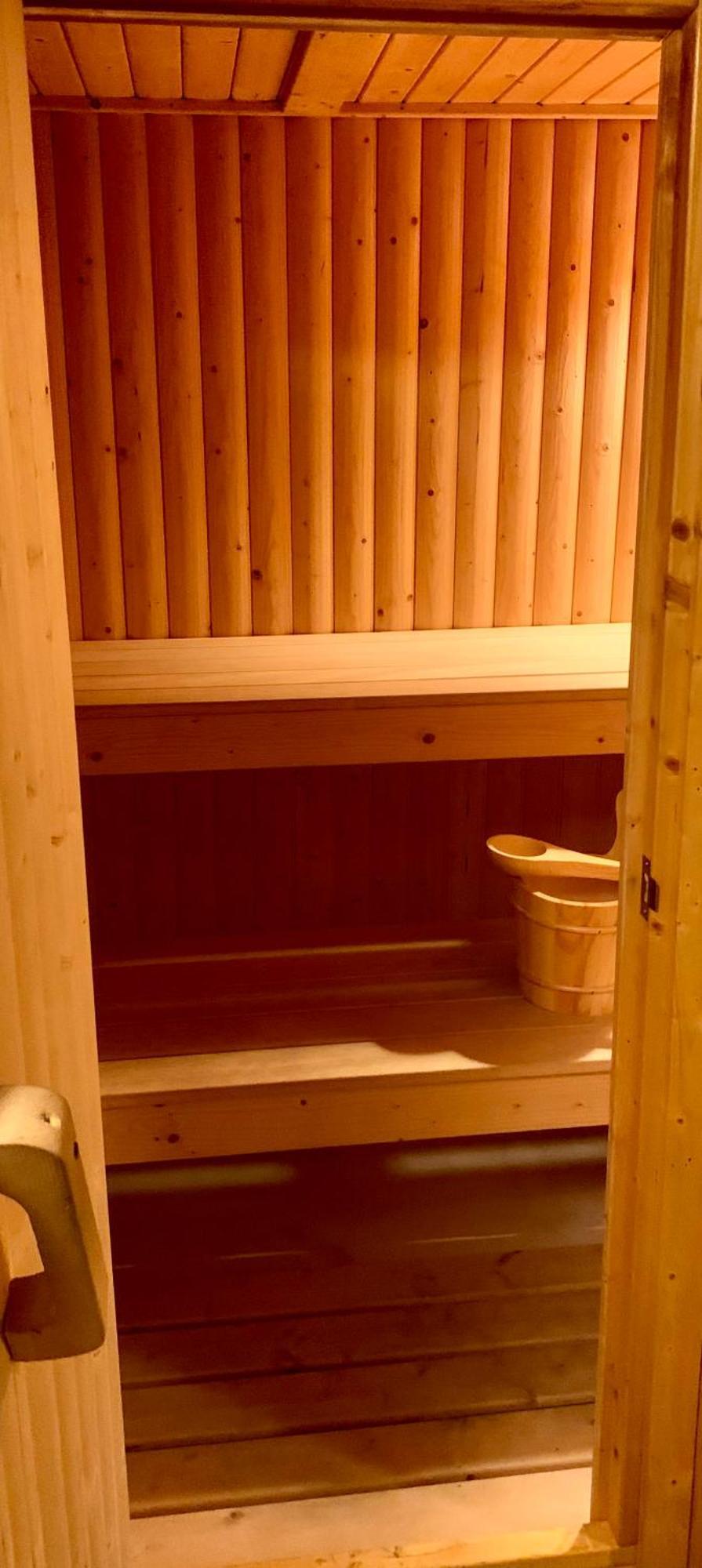 South Lakes Townhouse With Sauna Ulverston Eksteriør billede